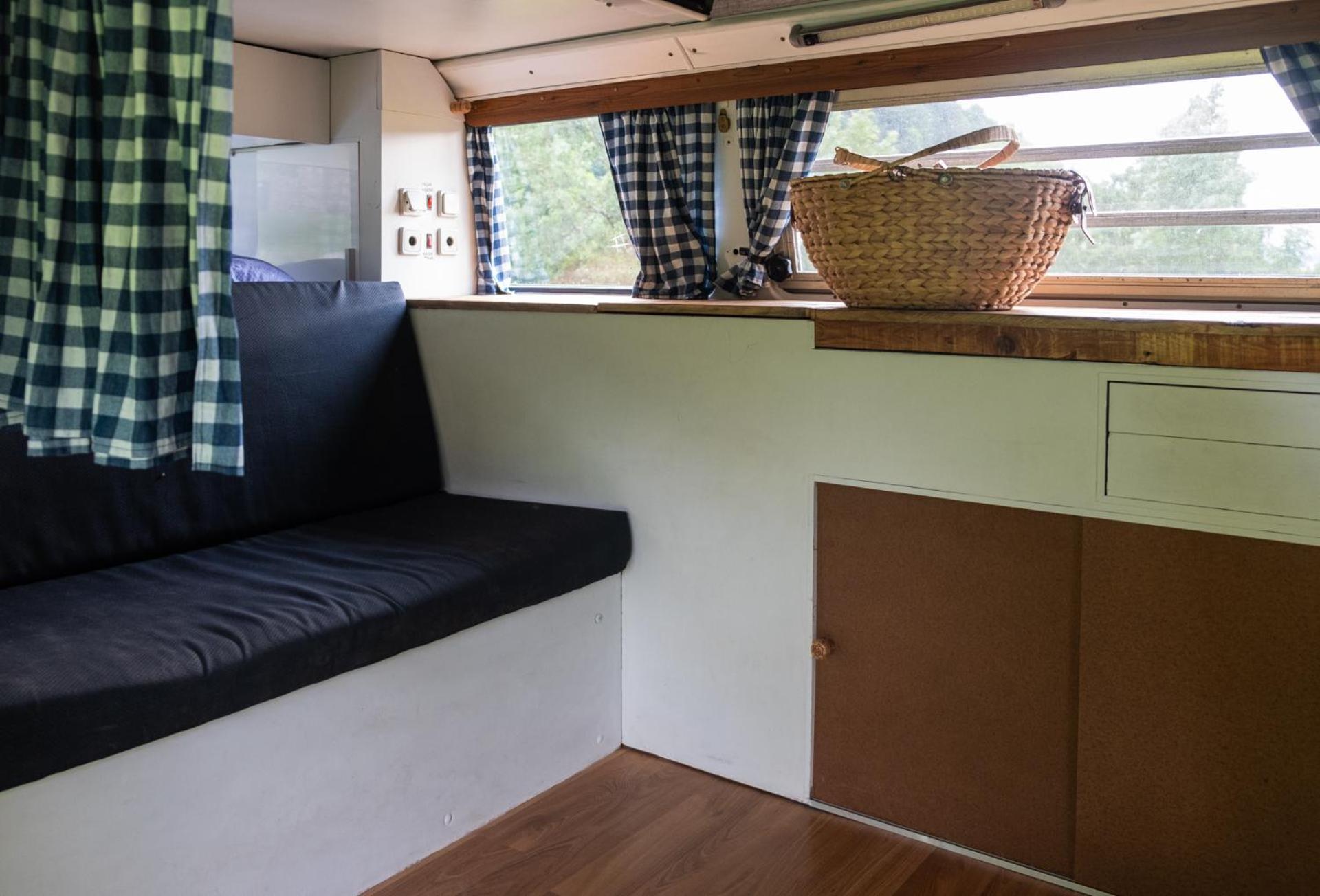 Retro Vw Kombi T2 Campervan L'Hospitalet de Llobregat Eksteriør bilde